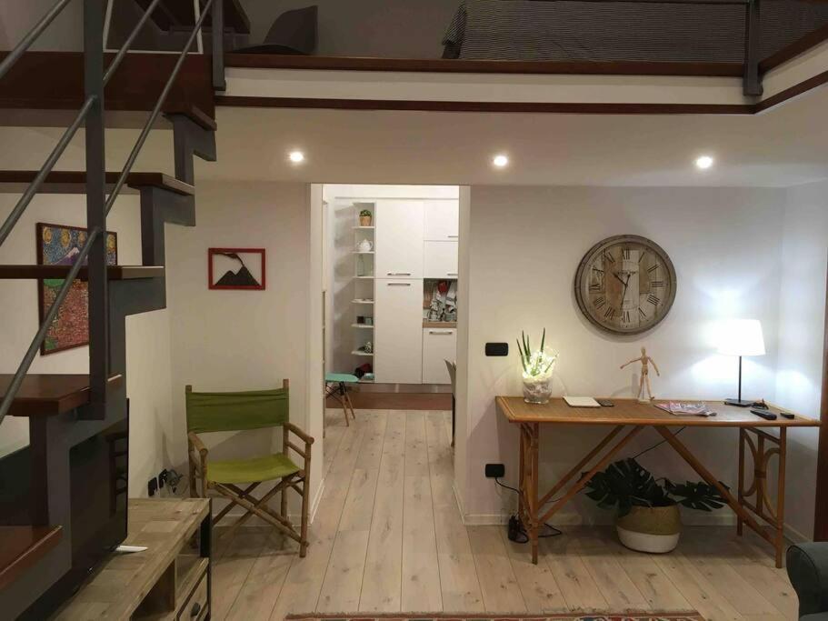Casa Via Toledo. Centralissima E Vicina Al Porto Apartment Naples Exterior photo