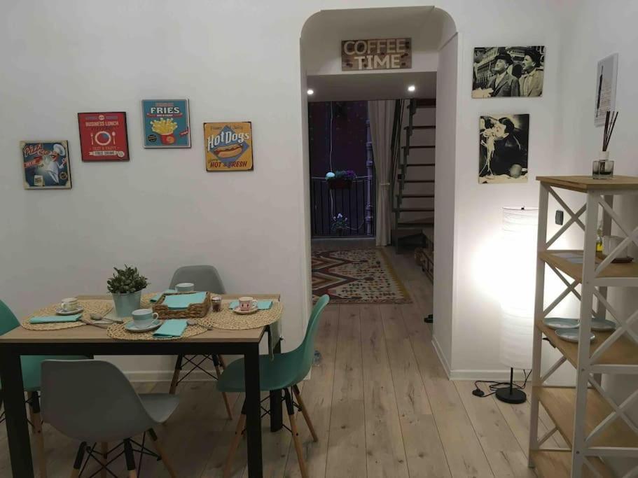 Casa Via Toledo. Centralissima E Vicina Al Porto Apartment Naples Exterior photo